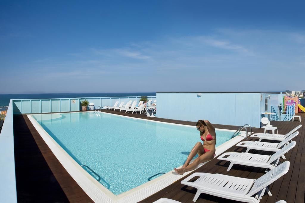Hotel Elite กัตตอลิกา ภายนอก รูปภาพ
